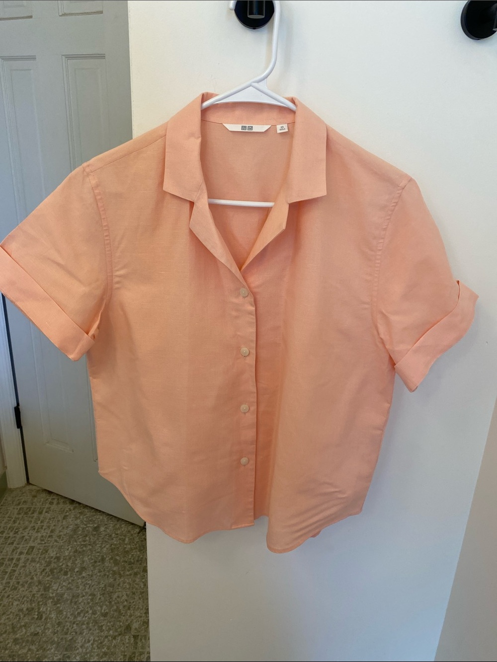 Uniqlo Peach Short-Sleeve Button-Down Shirt